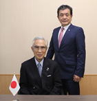 取締役会長 中込豊秋 代表取締役社長 中込武文